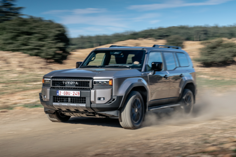 Le Toyota Land Cruiser Prado fait peau neuve et arrive au Maroc