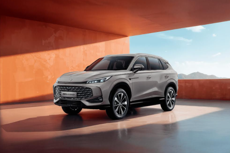 MG MOTOR commercialise son SUV HS Hybride au Maroc