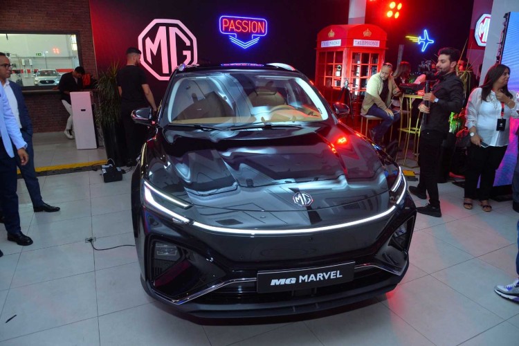 MG تحتفل بمرور مائة عام على تأسيسها بافتتاح صالة عرض جديدة في المغرب وعروض مميزة على سياراتها الكهربائية